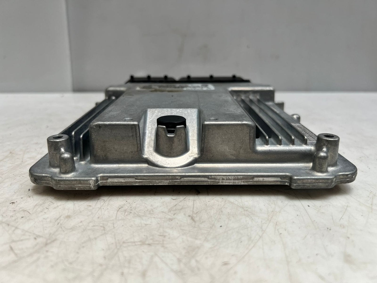 BMW F10 F30 F31 330d 530d Diesel N57N Engine Control Unit ECU DDE 8582802 OEM