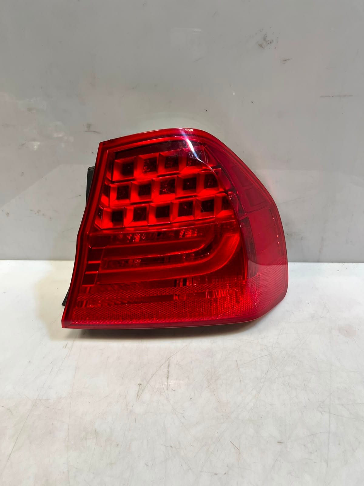 2009-2011 BMW 3 Series E90 323i Rear Right Tail BACK Light 7289430 USA OEM