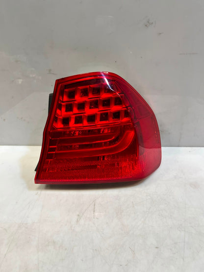 2009-2011 BMW 3 Series E90 323i Rear Right Tail BACK Light 7289430 USA OEM