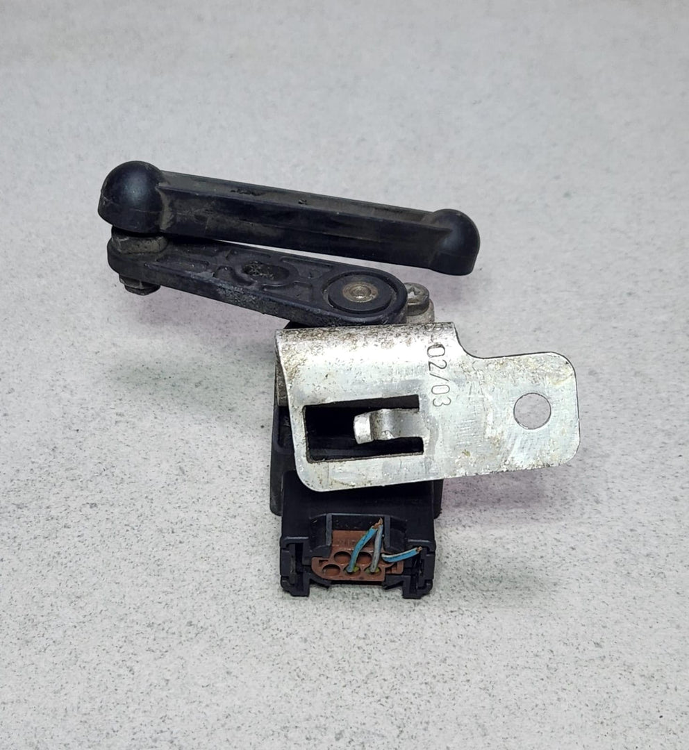 BMW Headlight Level Sensor Rear Xenon 6861351 5 Series F10 F11