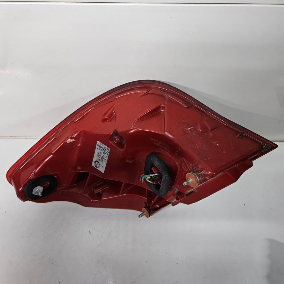 7182197-2010 BMW 7 Series F01 F02 F03 F04 750Li Rear Taillight Left Side OEM
