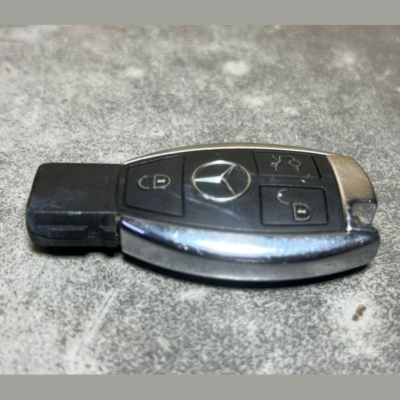 MERCEDES BENZ Factory OEM KEY FOB 4 BUTTON Keyless Entry Remote GENUINE