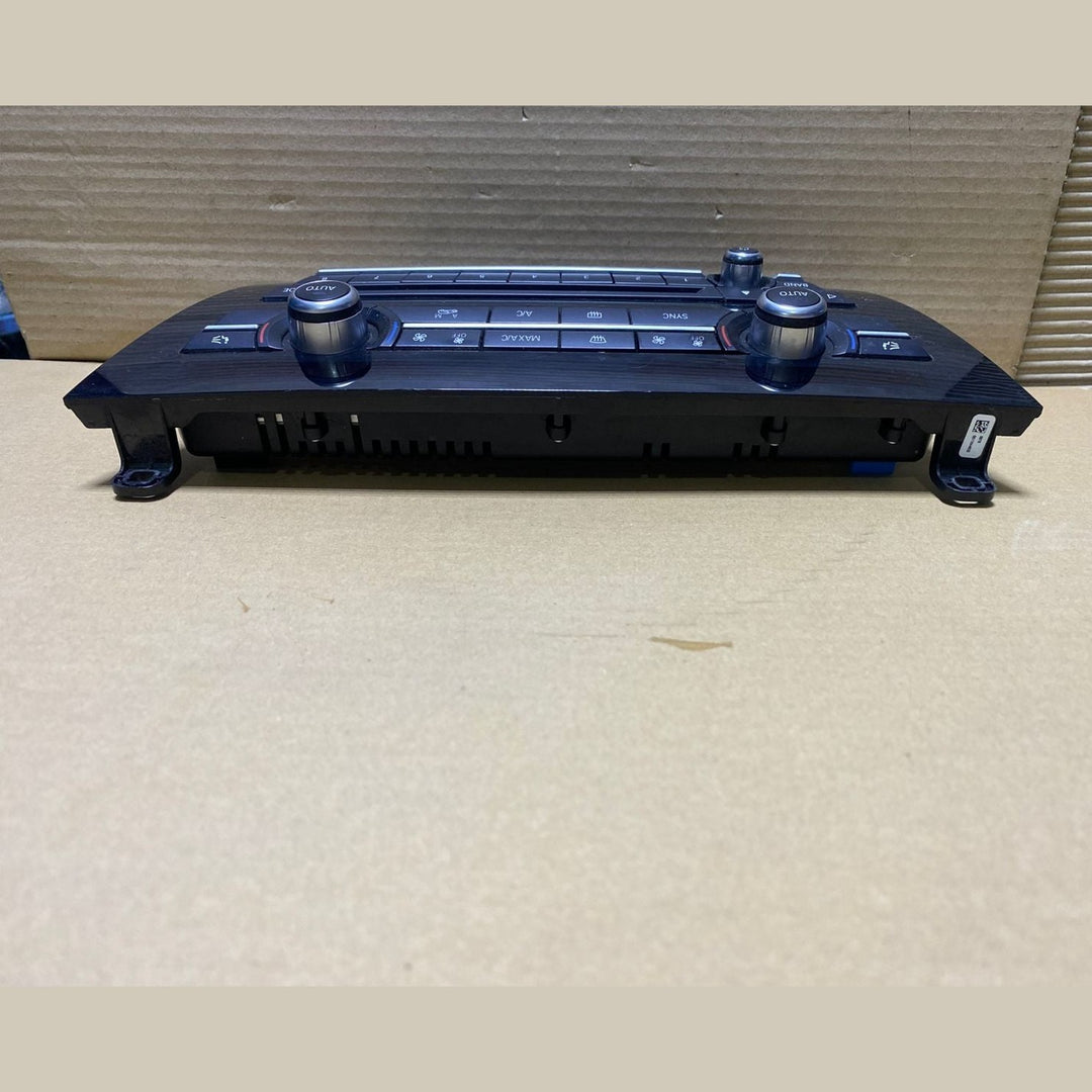2017-2018 BMW X6 F16 Air Conditioning And Radio Control 6817851