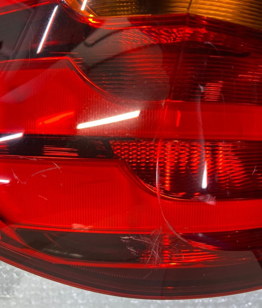 OEM BMW F34 GT PRE LCI 3 Series Gran Turismo Rear Light left Passenger 7286037