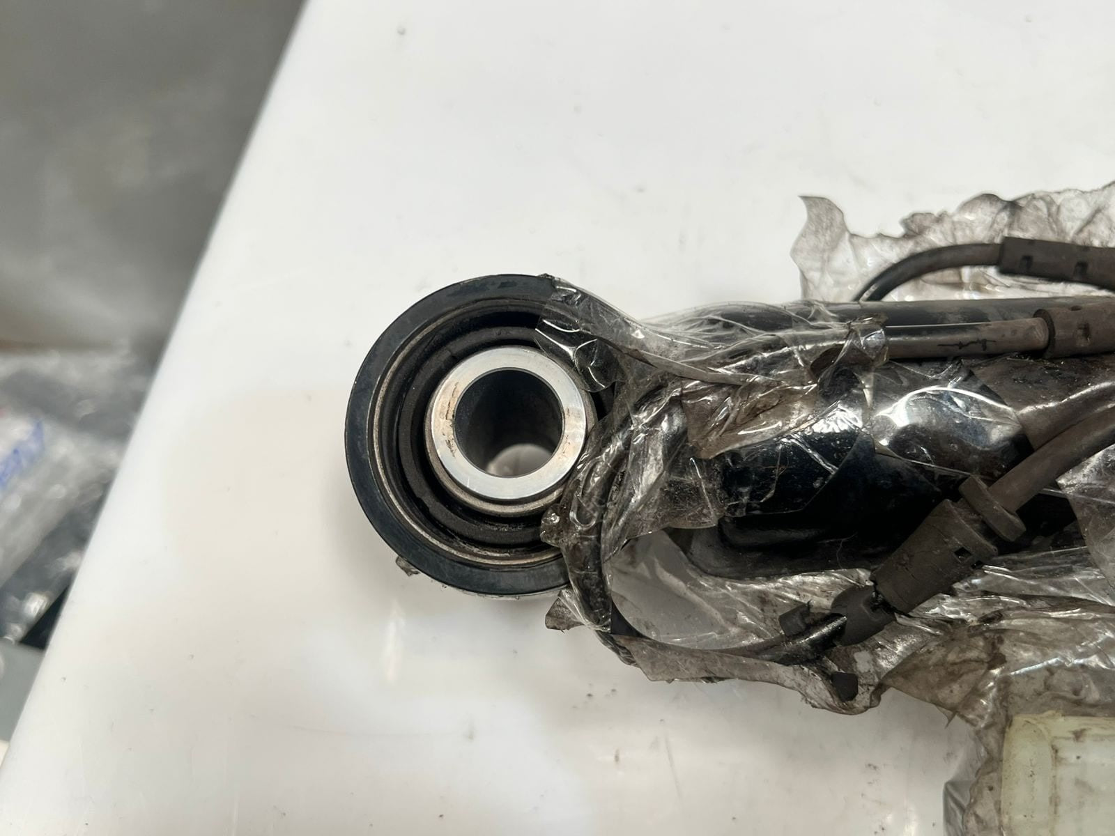 2016-2019 BMW 750i 7' G11 G12 730Li 740Li 740Le Air Suspension Strut 7915954 OEM