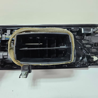 2018-2024 BMW X3 G01 X4 G02 Dashboard Center Air Vent 9371467