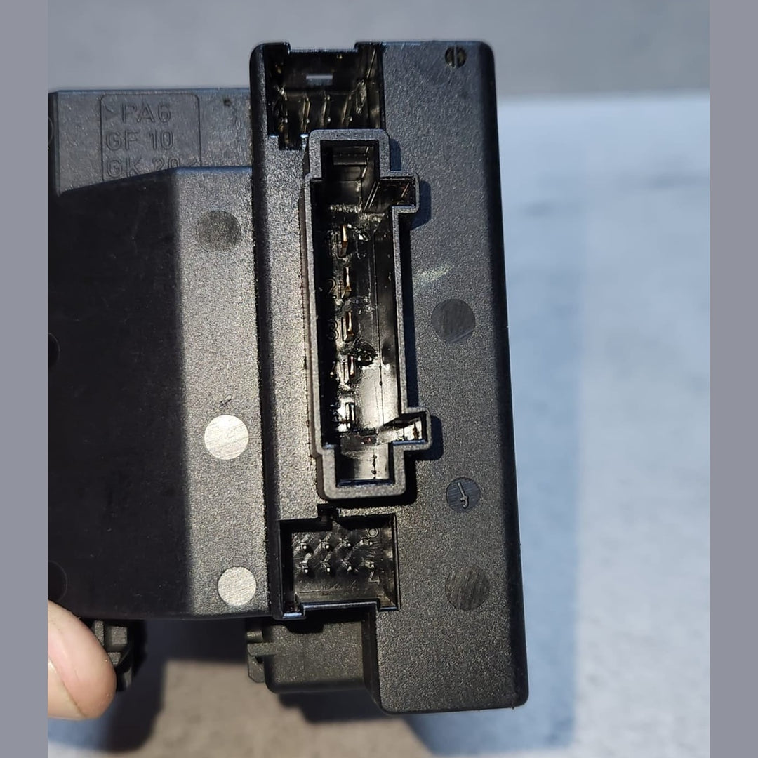 2003-2009 Mercedes-Benz C230 Electronic Ignition Switch Module 2095451908