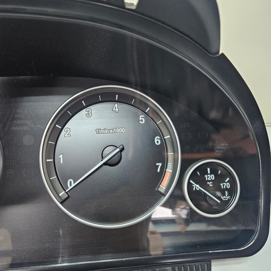OEM BMW 5 Series F10 Instrument Cluster 9227602 2011-2013 523I