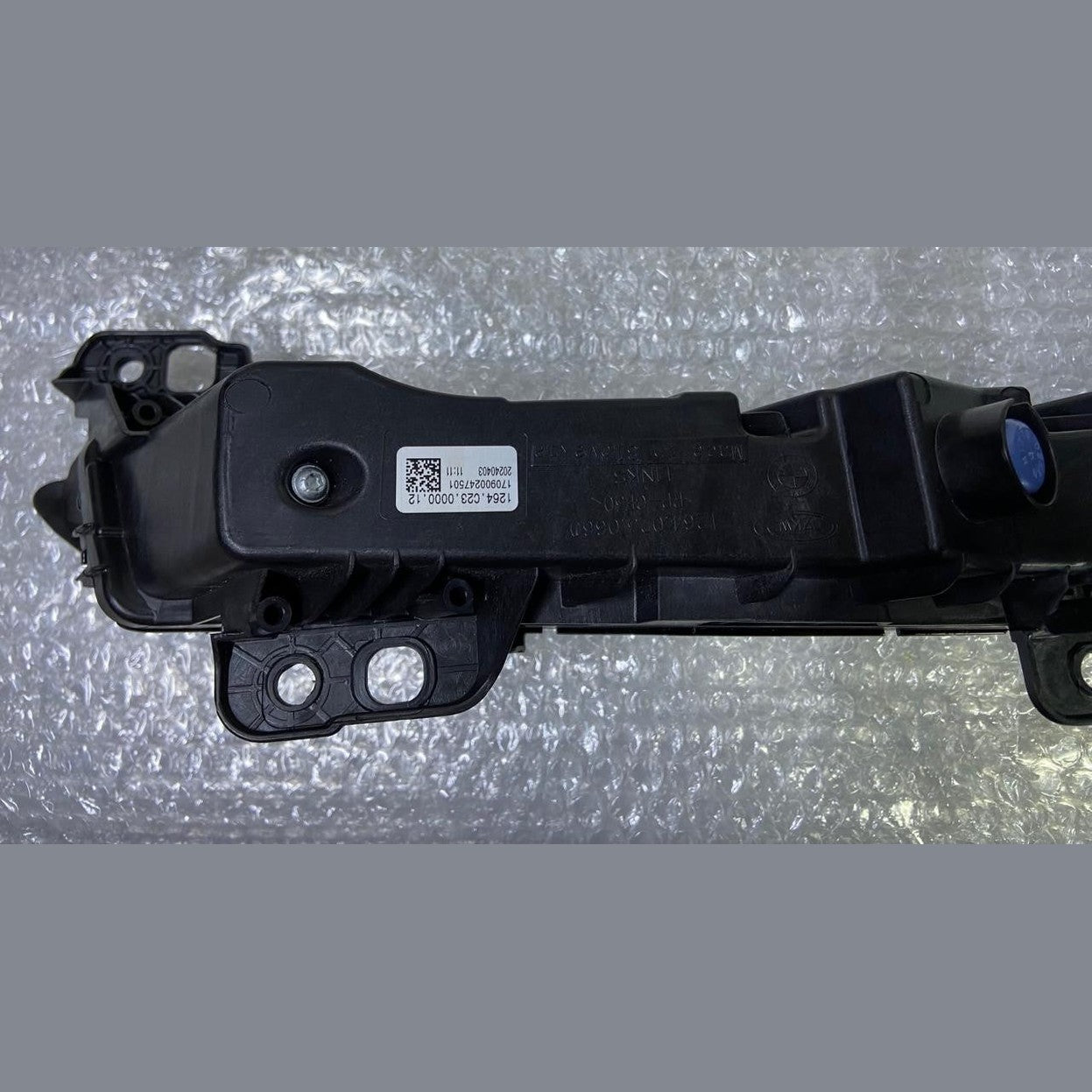 OEM BMW 7 Series G70 Headlight Upper LED Front 9879935 left Side