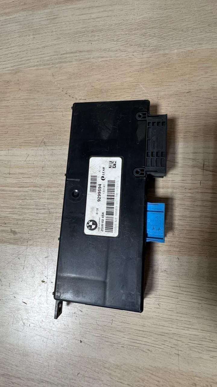 2011-2017 BMW X3 Central Gateway Control Module 9299594 F25 X3 and X4