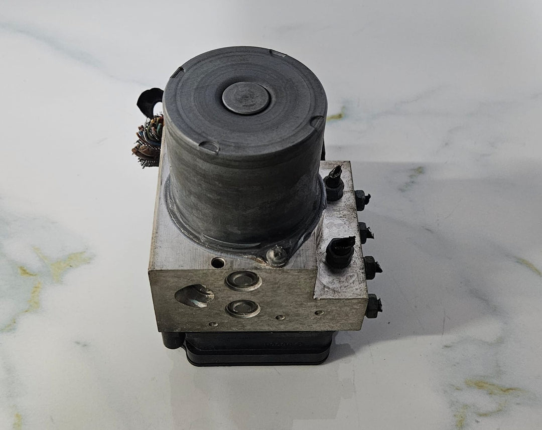 OEM BMW F10 F12 F01 F02 ABS Anti Lock Brake DSC Pump Module 6853400