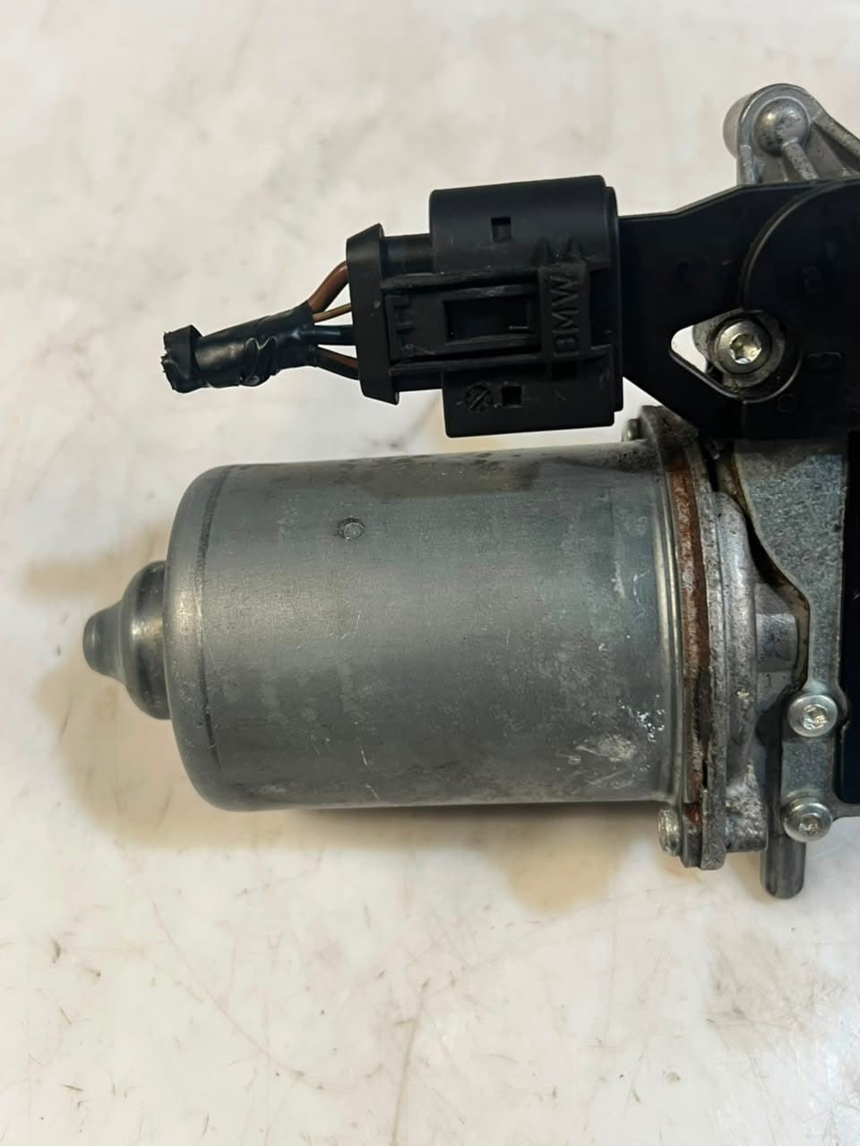 2006-2014 BMW X5 E70 Windshield Wiper Linkage MOTOR 7200536 OEM