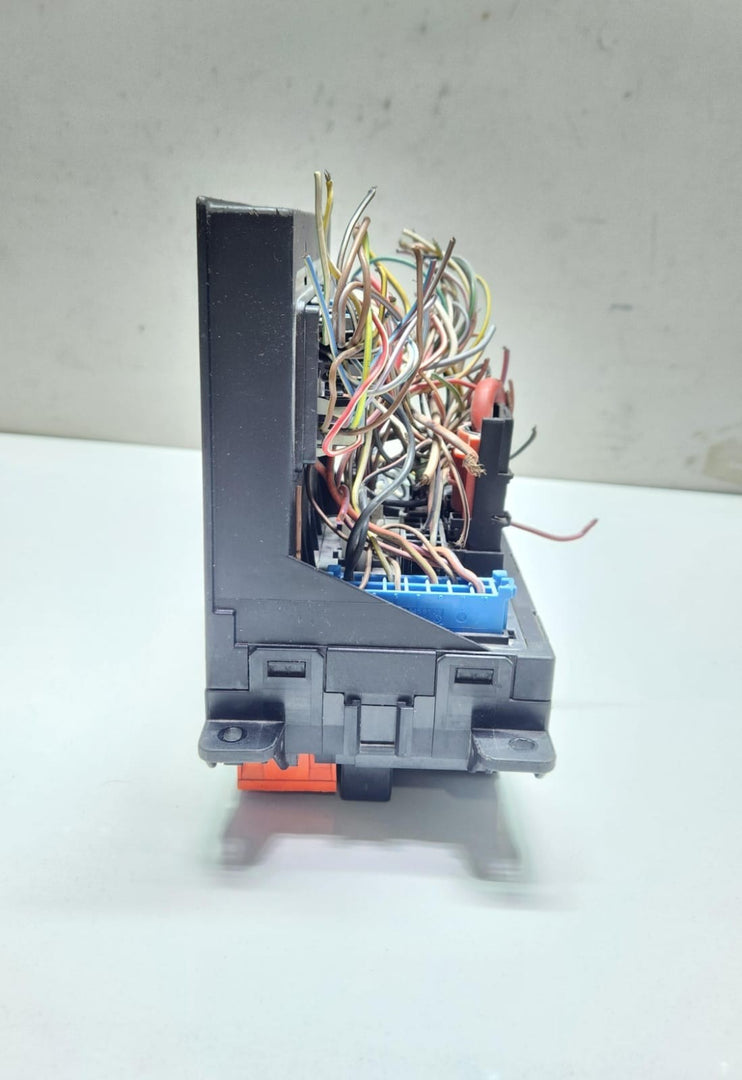 2004-2010 Mercedes-Benz CLS Fuse Relay Box SAM Module 2115458901 E-Class W211 