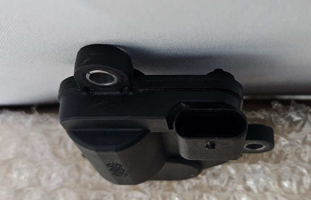 OEM BMW F90 F95 G07 G20 G21 G22 Muffler Exhaust Flap Actuator Motor 8686640