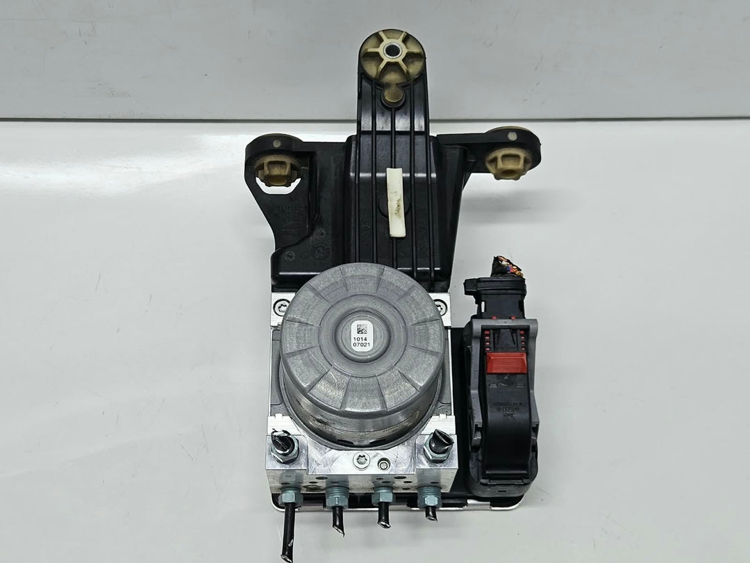  5A52A70-2019-2023 BMW 430i G26 ABS Pump Control Module OEM
