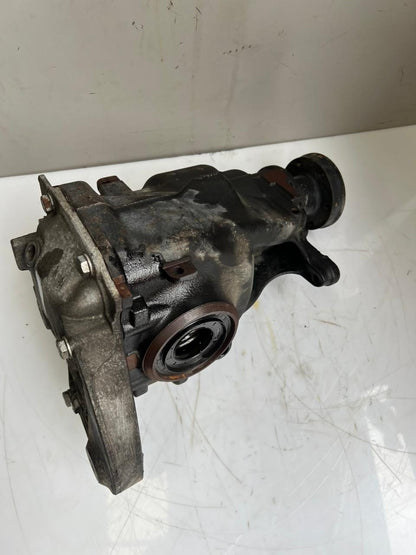 2004-2010 BMW 5' E60 E61 525i 6' E63 E64 630i Rear Differential 7560606 - 3.91