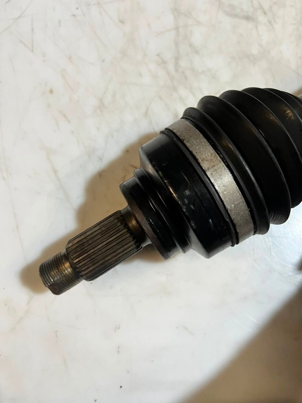2011 BMW 3' 4' F30 F31 F32 F33 F36 LCI 328i Rear Right Axle Shaft 7637444 OEM