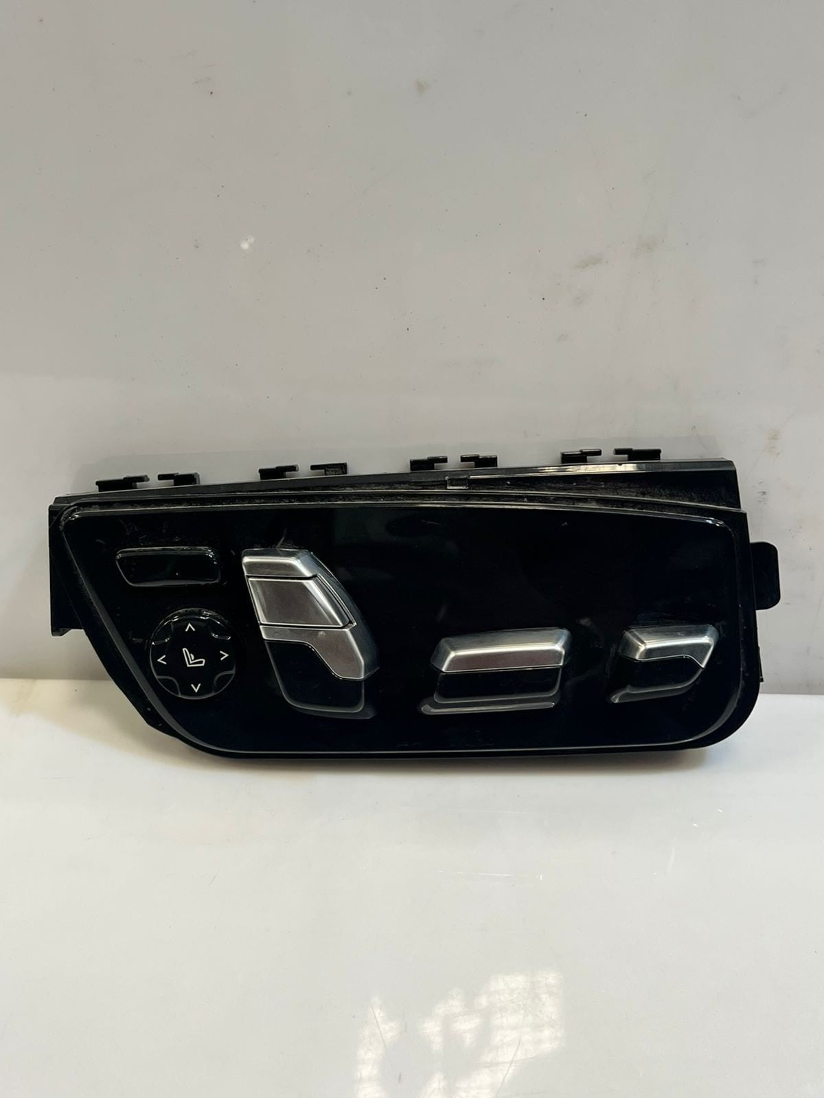 BMW 5 7 Series G30 G31 G11 530i Seat Adjustment Control Switch Panel 6834262