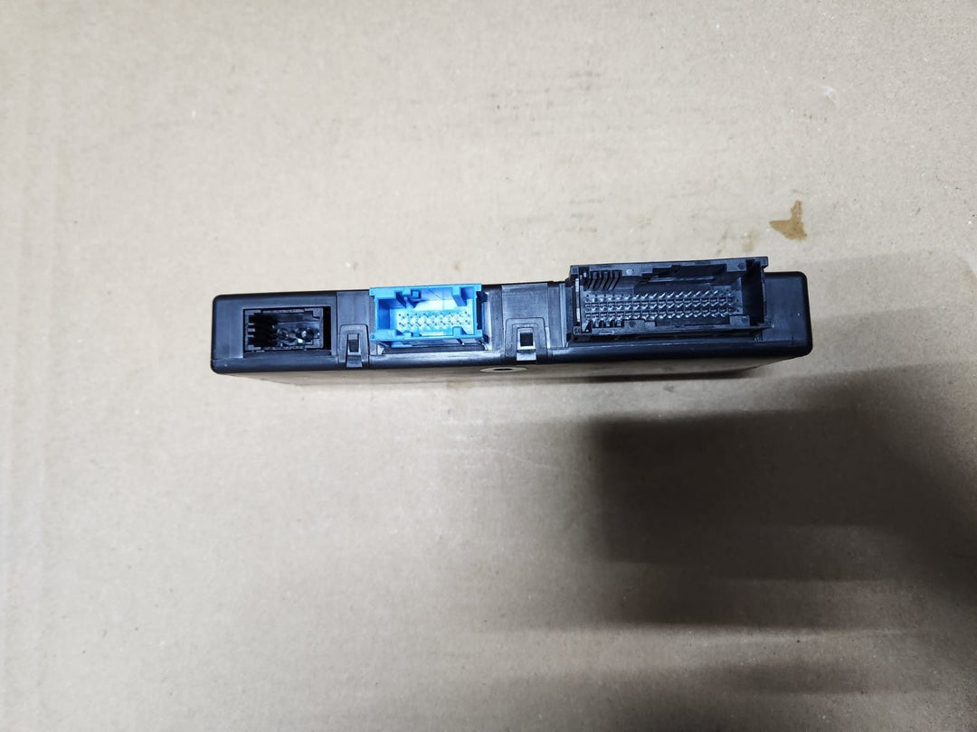 2011-2016 BMW 528i Central Gateway Module 9284420.F10, F11,F12,F13, F06, F01/F02