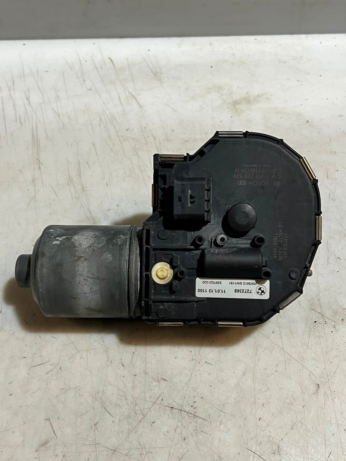 2010-2014 BMW 5 Series F10 and F11 535i Windscreen Front Wiper Motor 7272368