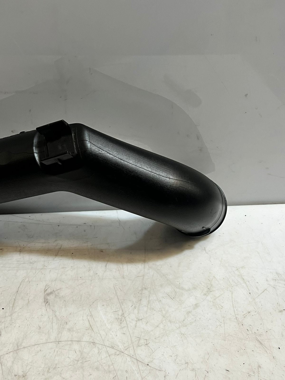 BMW F10 F11 F12 F13 N55 535i 640i 740i Turbocharger Intercooler Hose 7582314 OEM