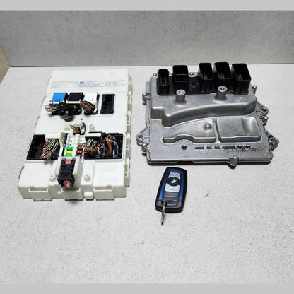 2013-2016 BMW M135i F20 F30 Engine Control Unit 8606776 F20 F30 N55 ECU SET 