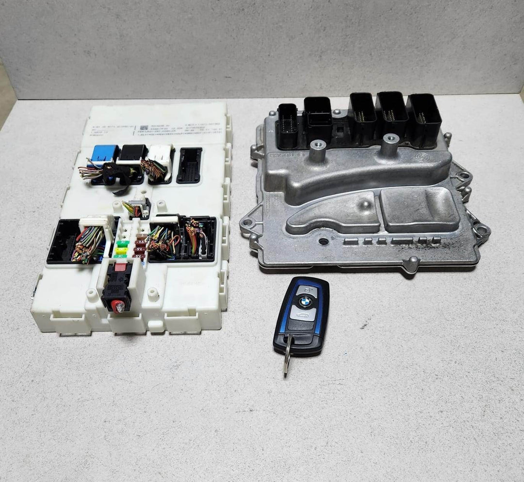 2013-2016 BMW M135i F20 F30 Engine Control Unit 8606776 F20 F30 N55 ECU SET 