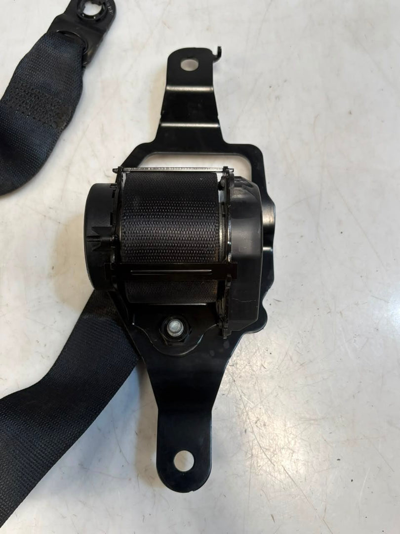 2015-2017 BMW X5 F15 X6 F16 Rear Right Seat Belt Retractor 623201500D OEM