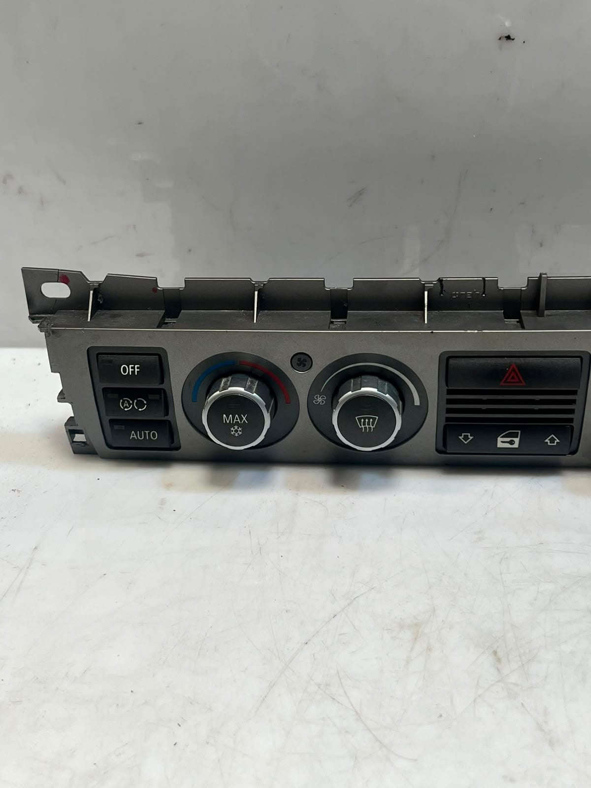 2006-2008 BMW 750i 750 E65 E66 E67 Series AC Climate Control Unit 6981405 OEM