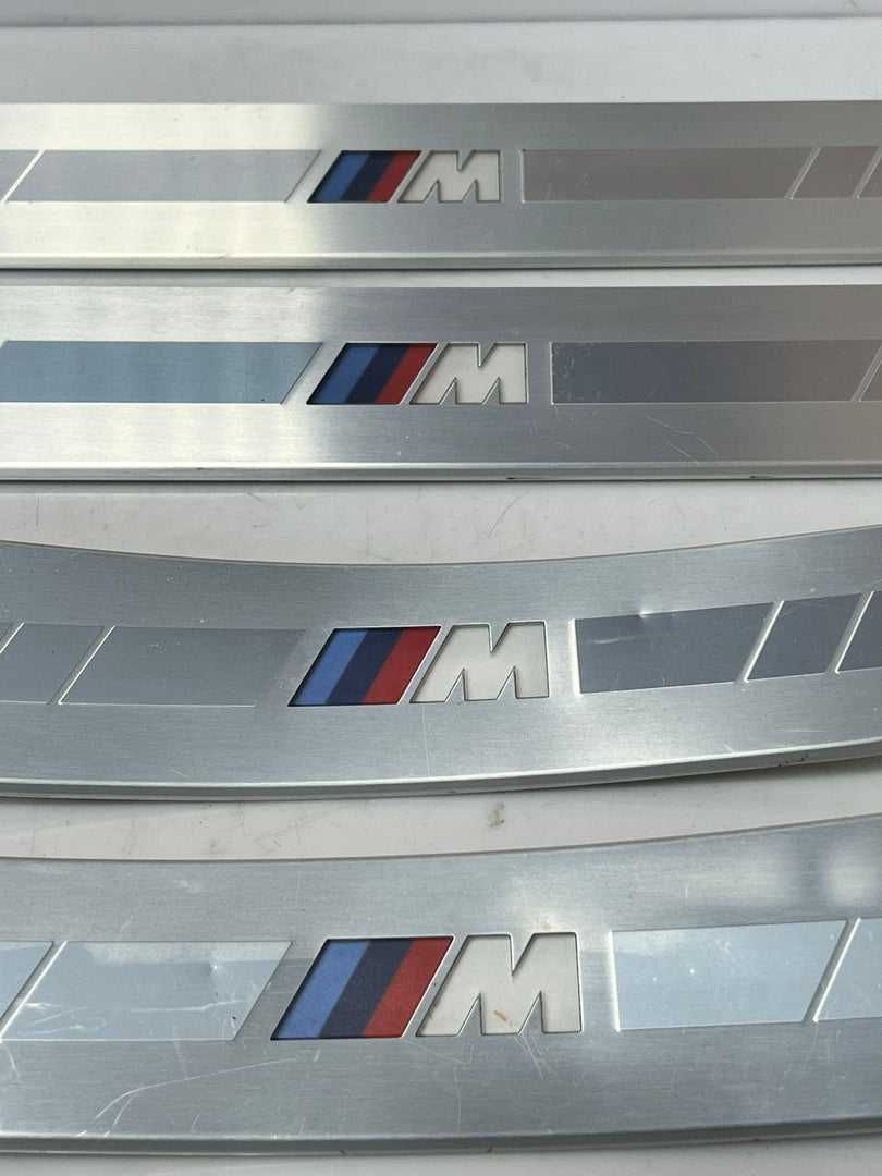 2020-2024 BMW M850i xDrive Gran Coupe Illuminated Door Sill Trim Left 8077339