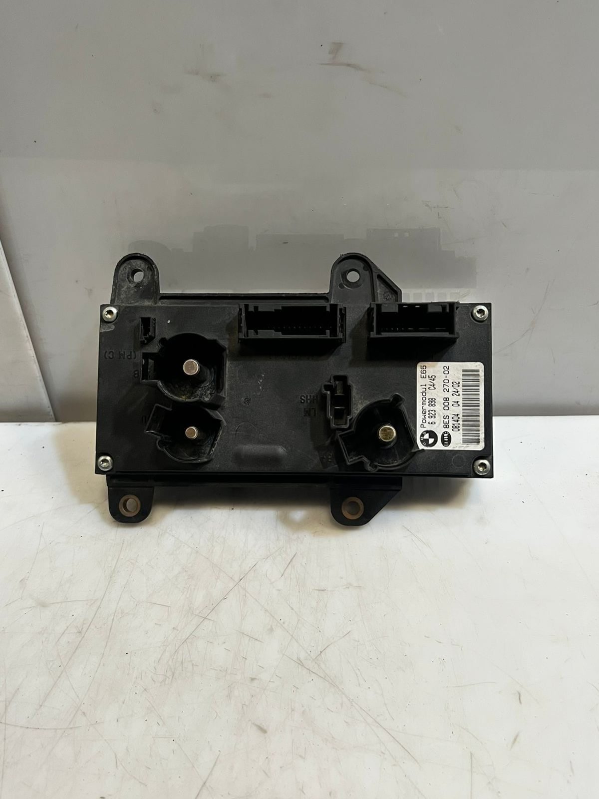 2002-2005 BMW 745i 7-Series E65 E66 Power Control Module 6923898 OEM
