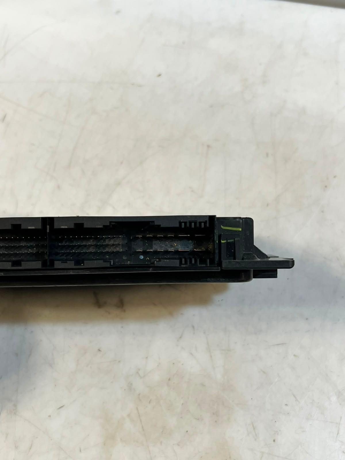 2007-2013 BMW X5 E70 E71 E72 FRM3R Headlight Control Module 9242522 OEM