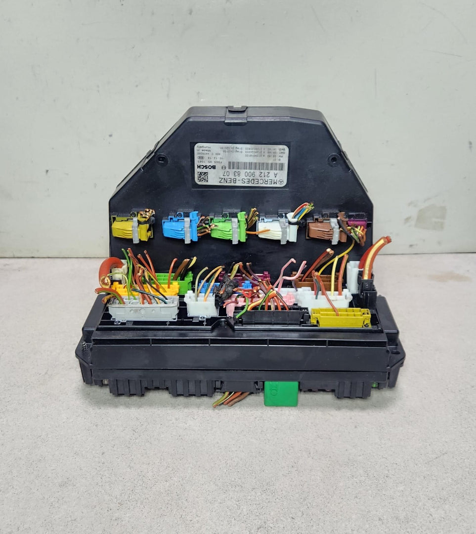 2010-16 Mercedes E-Class Front Sam Control Fuse Box Module A2129008307 W212 W204