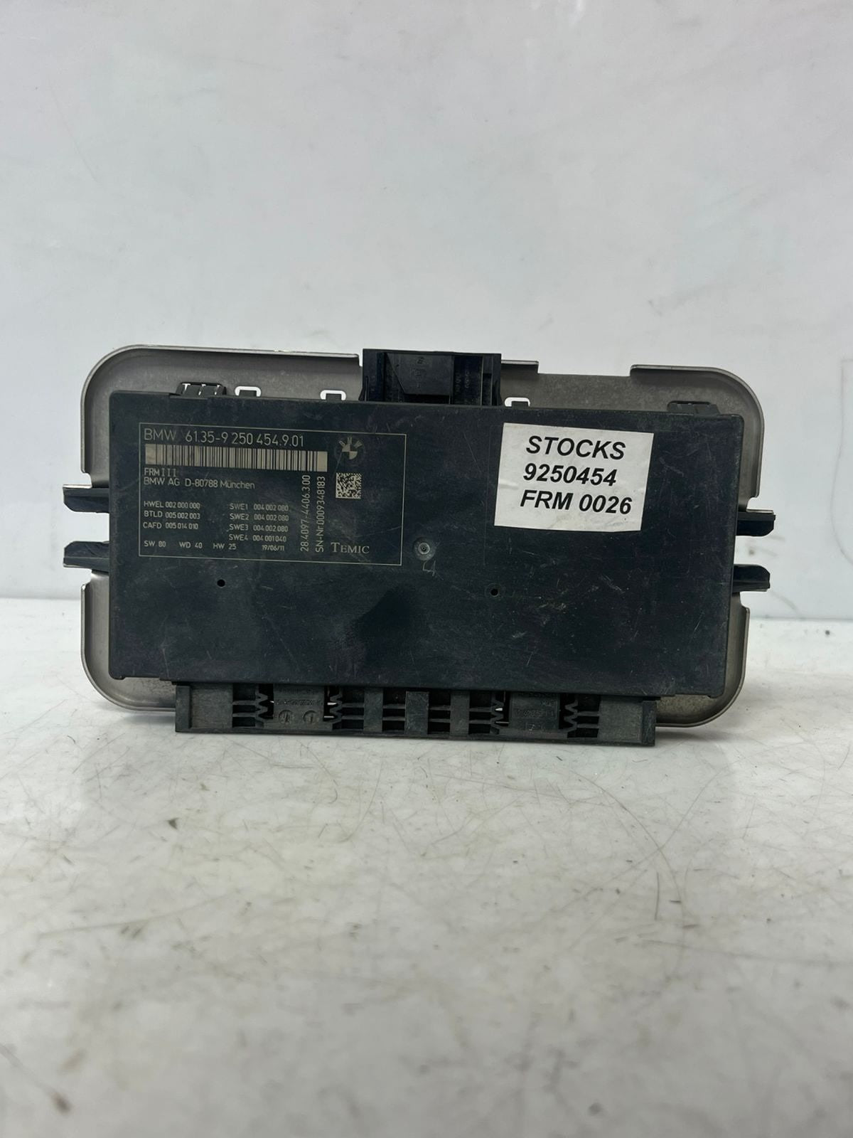 2011-2012 BMW 5 Series F10 F11 FRM3 Footwell Light Control Module 9250454 OEM