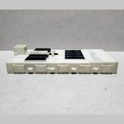 2012-2016 BMW 3 Series 320i 328i Front Body Control Module BCM 9303543