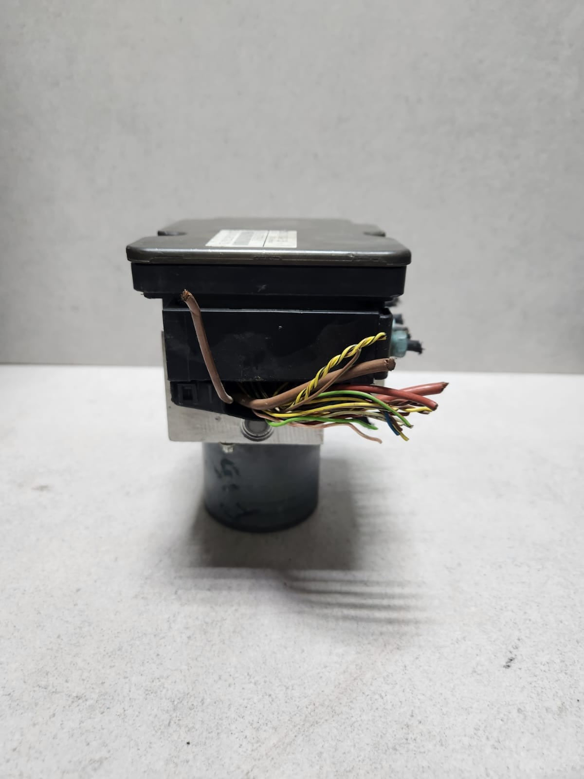 2014-2018 BMW X5 Abs Pump Module 6870759 X5 and X6 F15 F16