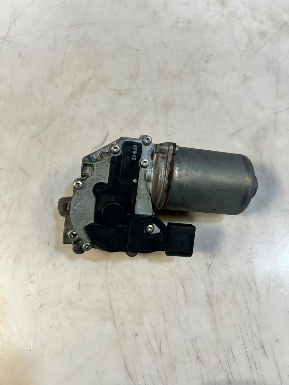 2011-2017 Mini Cooper R60 R61 Countryman Front Wiper Motor 9804399 OEM