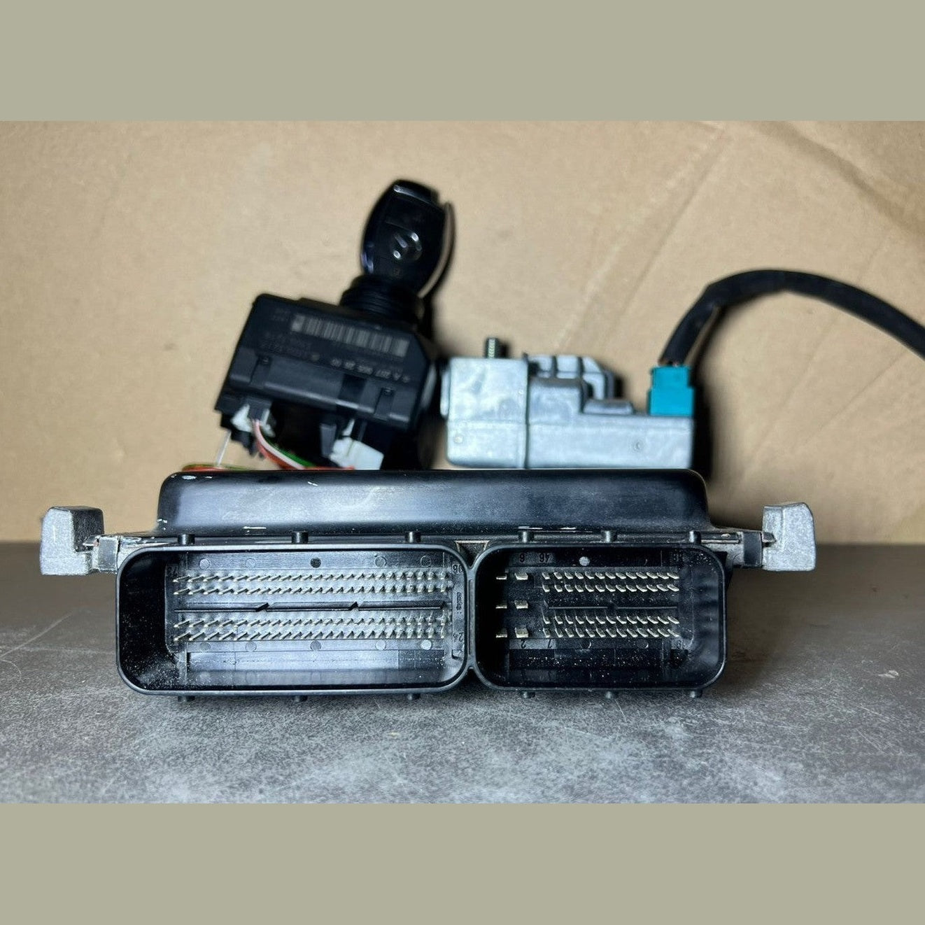 10-14 Mercedes-Benz W204 ECU Modulo Controllo Motore Interruttore Chiave...
