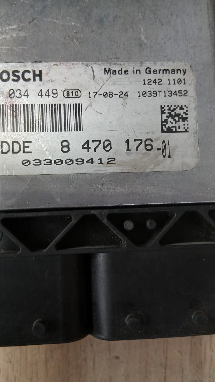 BMW Engine Control Unit 8470176 F30 F31 F35 and 1 Series F20 F21 2015-17 B47 ECU
