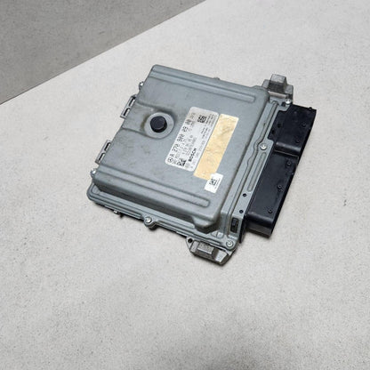 2014-2015 Mercedes-Benz CLA250 Engine Control Unit A2709000900 CLA250 C117