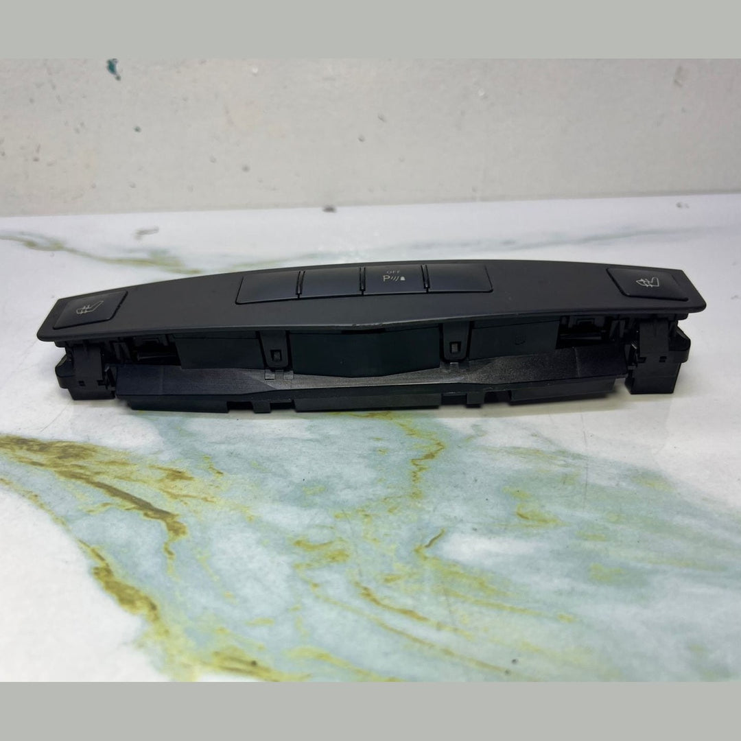 2008-2010 Mercedes Seat Heating Switch Panel A2048704310 C-Class W204