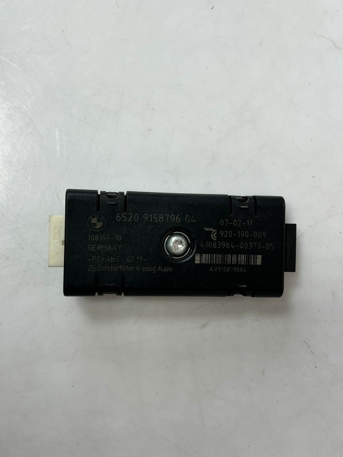 BMW 5 Series F07 F11 GT Suppression Filter Antenna Amplifier 9158796 OEM