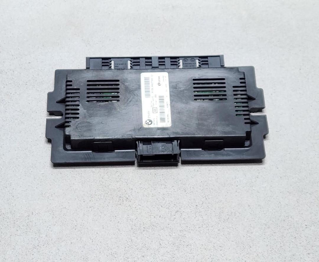 2007-2013 BMW X5 Footwell Light Control Module 6827063 X5 X6 E70 E71
