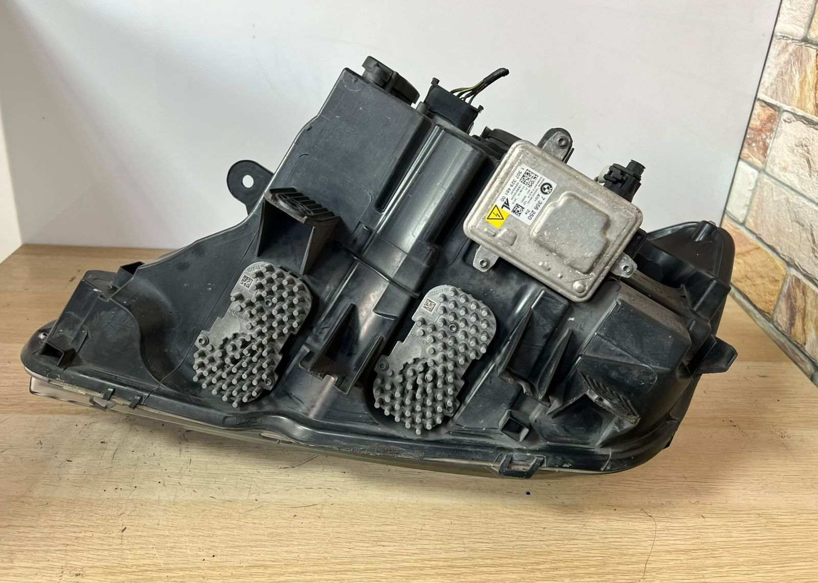 2011-2014 BMW Xenon Headlight Assembly 7219622 X3 F25, right passenger side