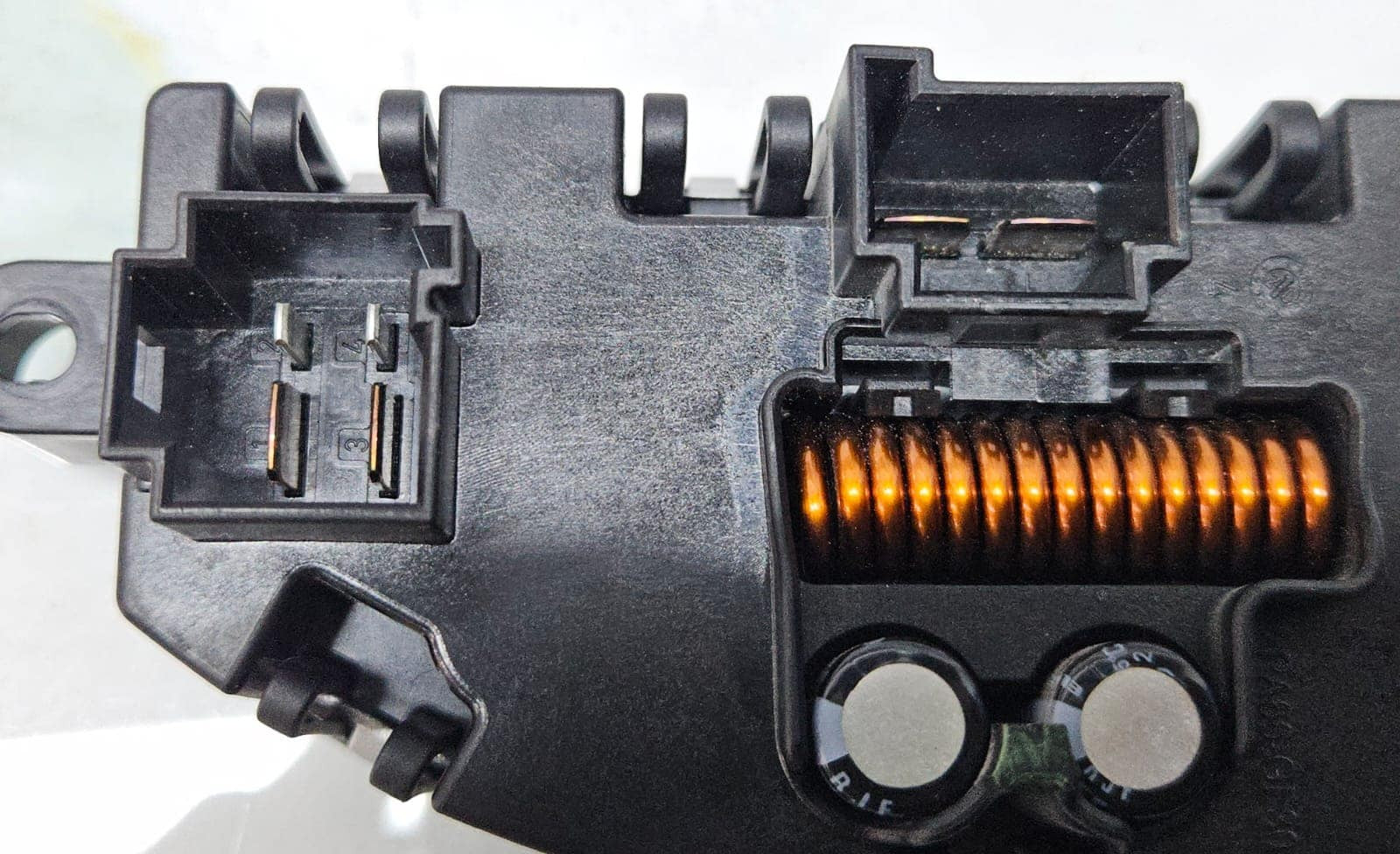 2015-2023 BMW F45, F46, F48 Heater Blower Motor Resistor 7952061 OEM