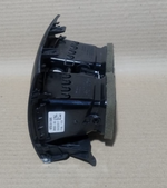 Bild in die Galerieansicht laden, BMW F15 X5  REAR SEAT CENTER CONSOLE AC VENT TRIM HEATER 9252013
