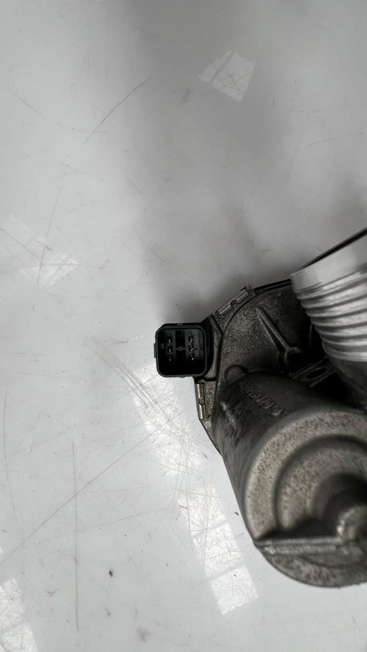 2011-2016 BMW 550i Throttle Body 7555944 F10 550i, 650i, 750i 