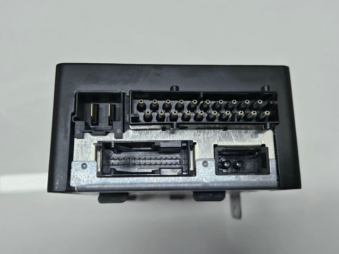 9393662-2016 BMW 740i G12 Bowers & Wilkins Sound System Amplifier OEM