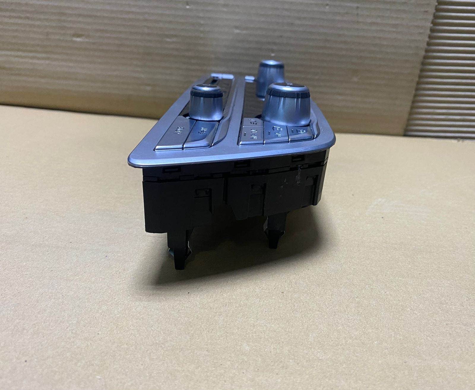 BMW Air Conditioning Control Panel 6822774 7 Series G11 G12 models AC SWITCHES