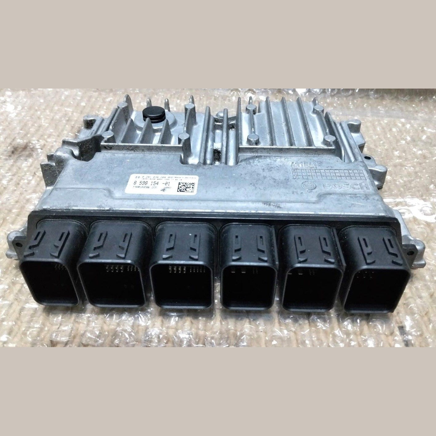 BMW Engine Control Unit 520d G30 B47 models 2017 RHD DDE 8598154